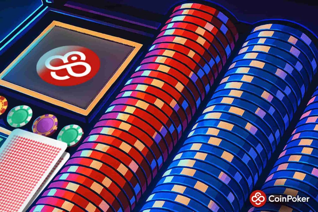 이미지에는 새로운 포커 칩 배치와 카드 한 벌이 나와 있습니다.